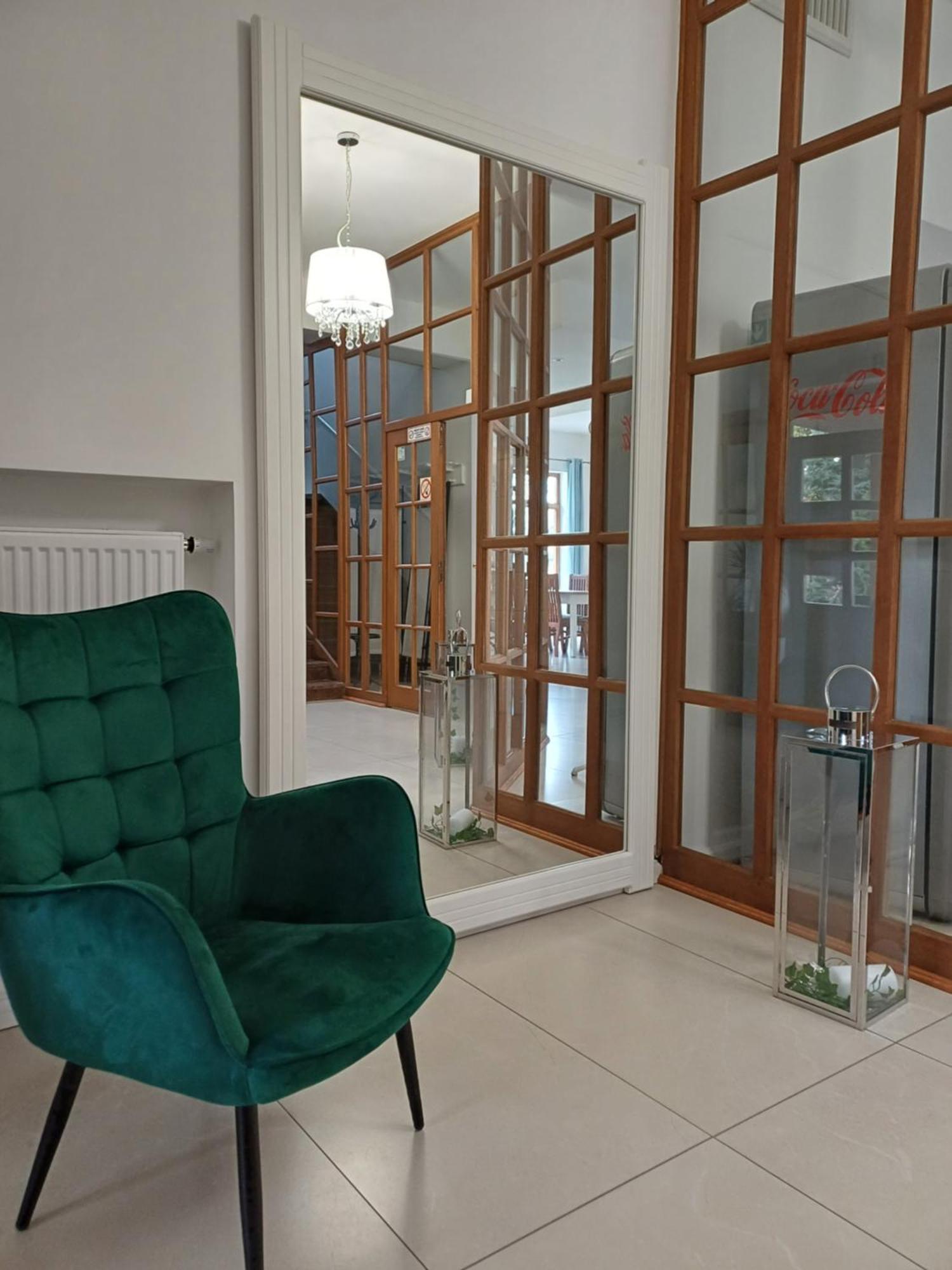 Hotel I Restauracja Borowianka Ostrow Wielkopolski Luaran gambar