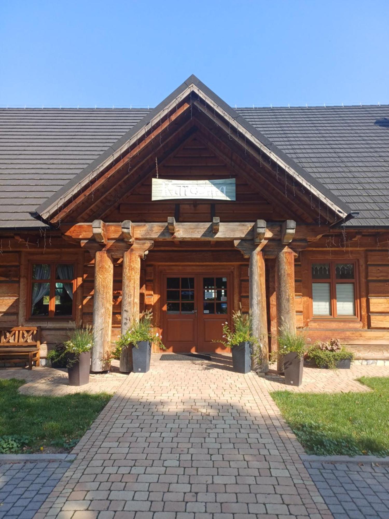 Hotel I Restauracja Borowianka Ostrow Wielkopolski Luaran gambar